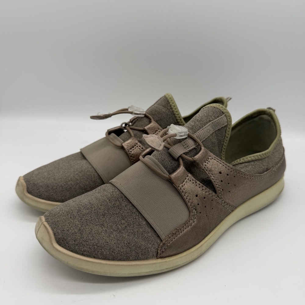 ECCO Womens Sense Elastic Toggle Slip On Sneakers Taupe Metallic 39 Comfort